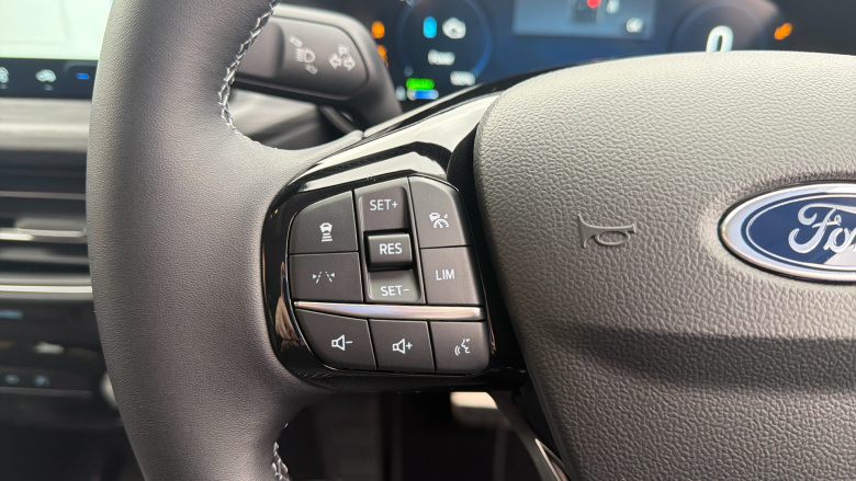 Ford Kuga 2.5 PHEV Active 5dr CVT Estate